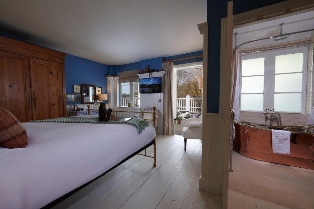 Hotel The Boathouse à Bath Extérieur photo